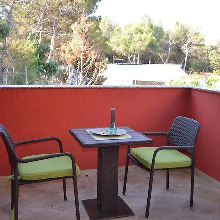 Aurora Apartament Povljana