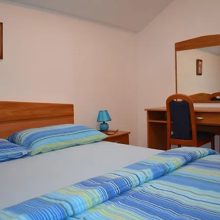 Apartament Aurora *
